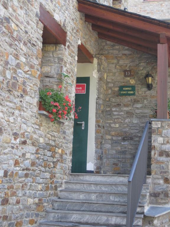 P&C Font Verd Canillo Eksteriør billede